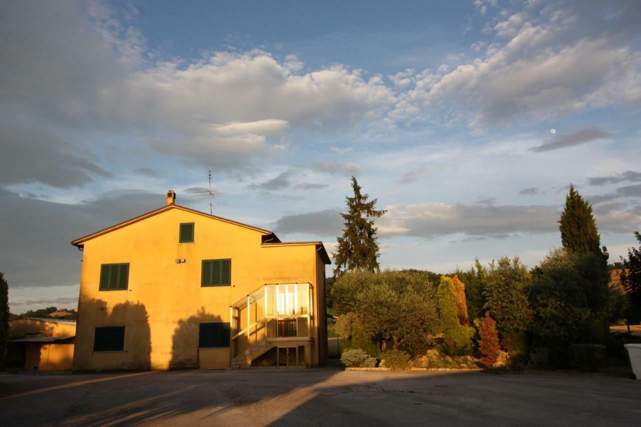 몬테라도 Il Casale Di Nonno Guido B&B 외부 사진